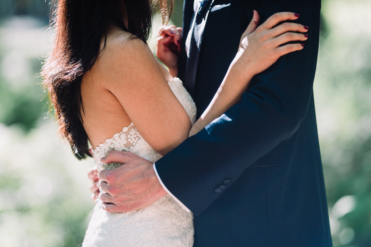 048ninalilyphoto-weisman-westernceremony-woodlochresortwedding.jpg