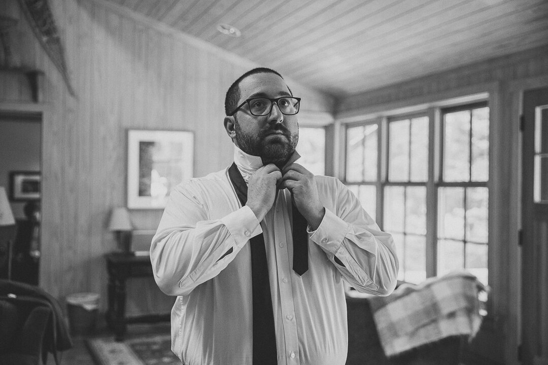 042ninalilyphoto-donato-poconolakepreserve-poconopaweddingblog.jpg