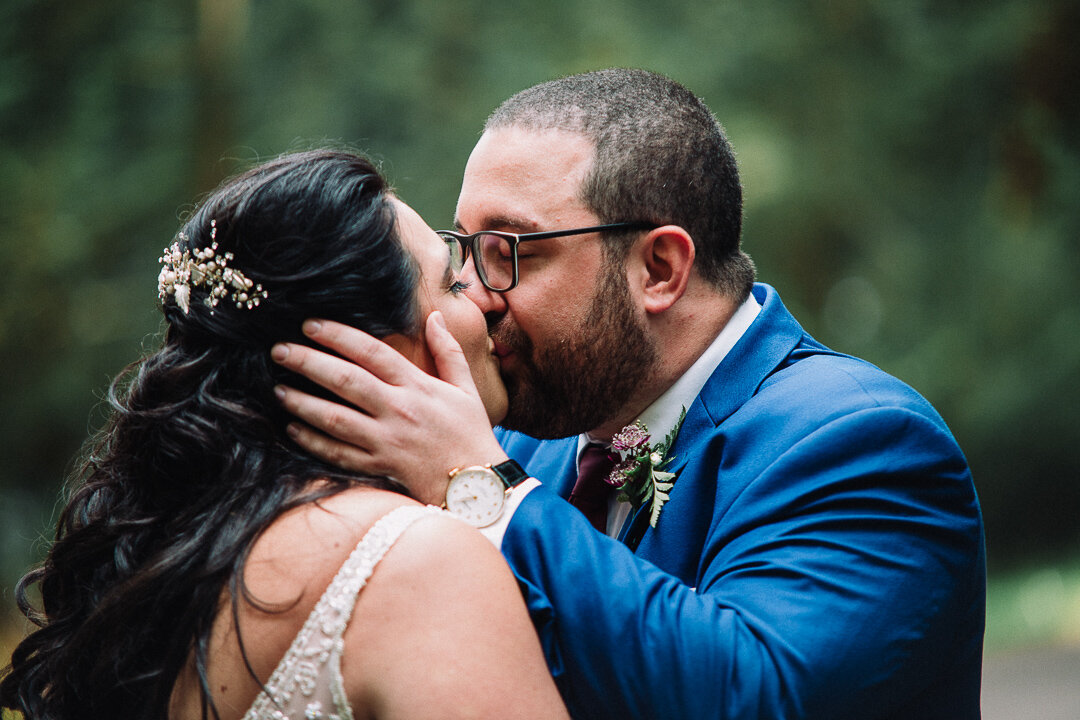 060ninalilyphoto-donato-poconolakepreserve-poconopaweddingblog.jpg