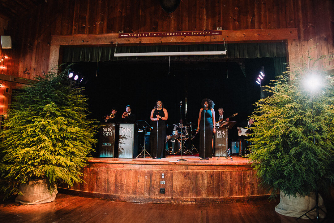 107ninalilyphoto-donato-poconolakepreserve-poconopaweddingblog.jpg