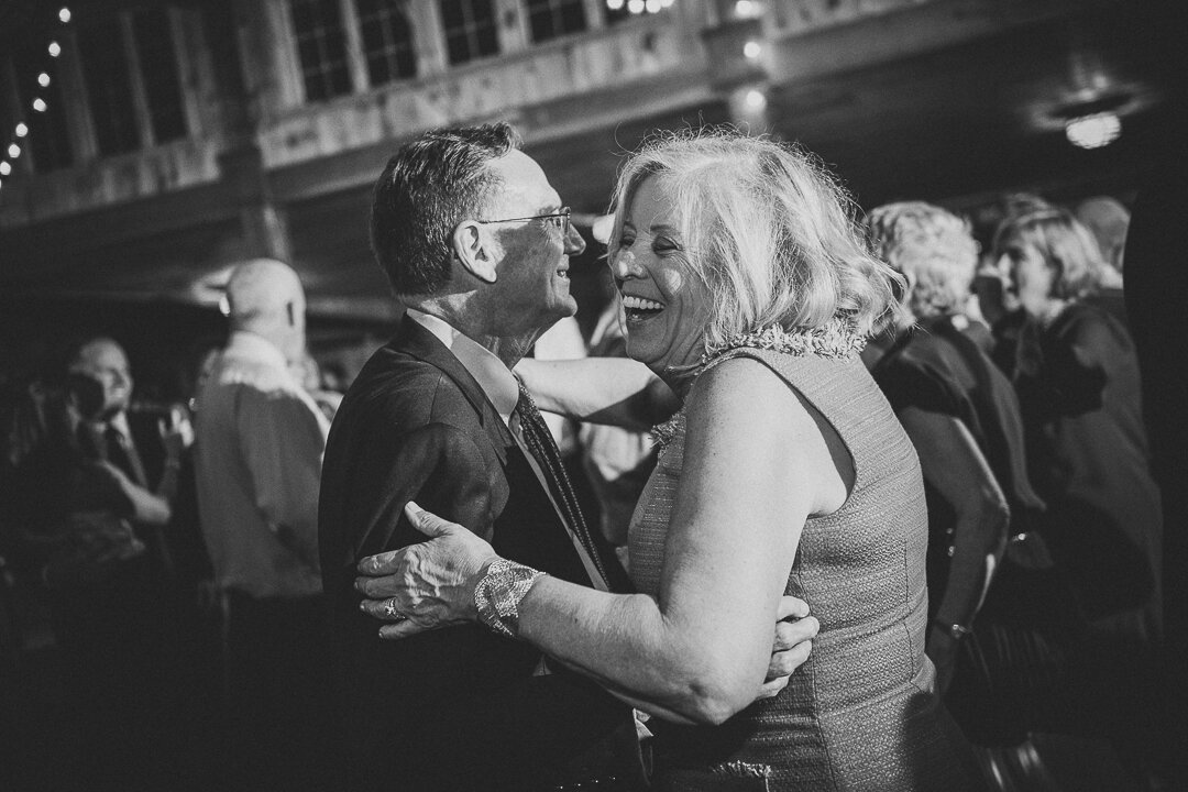 126ninalilyphoto-donato-poconolakepreserve-poconopaweddingblog.jpg