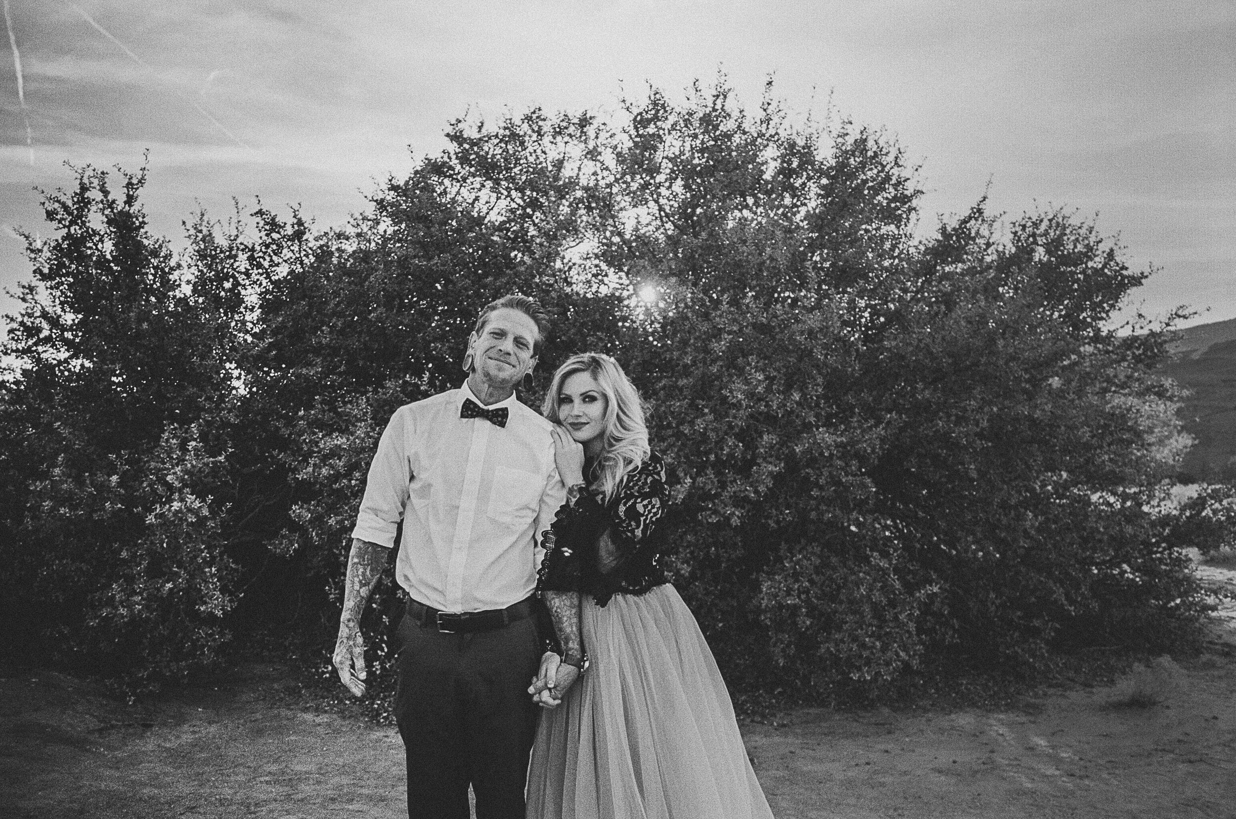 004ninalilyphoto-snowcanyon-edgydesertstyledelopement-utahwedding.jpg