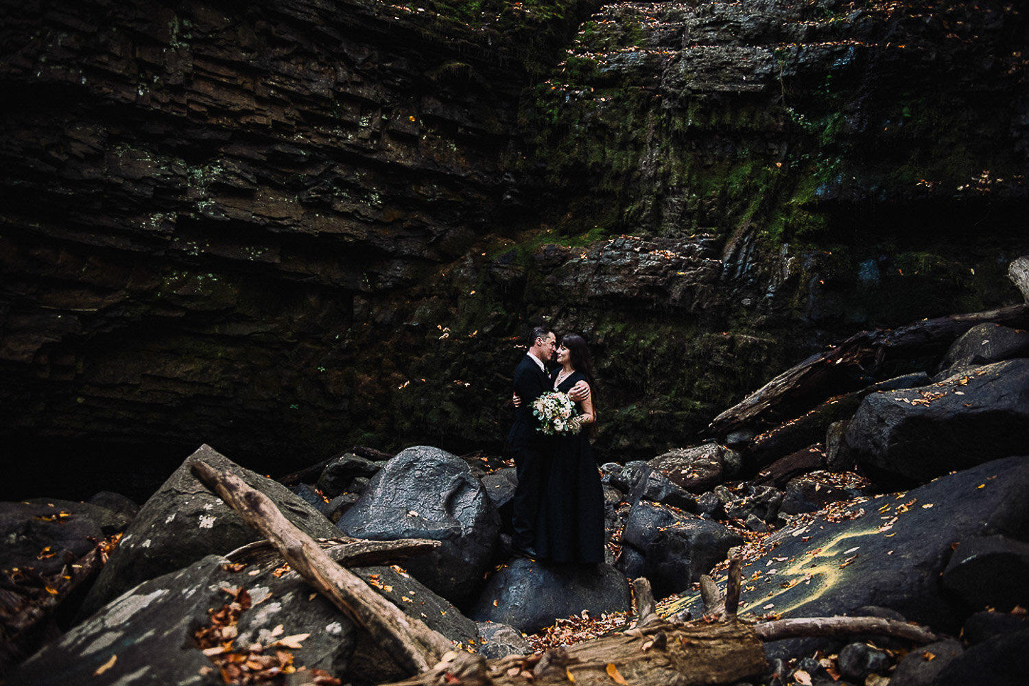 06ninalilyphotography-microwedding2020.jpg