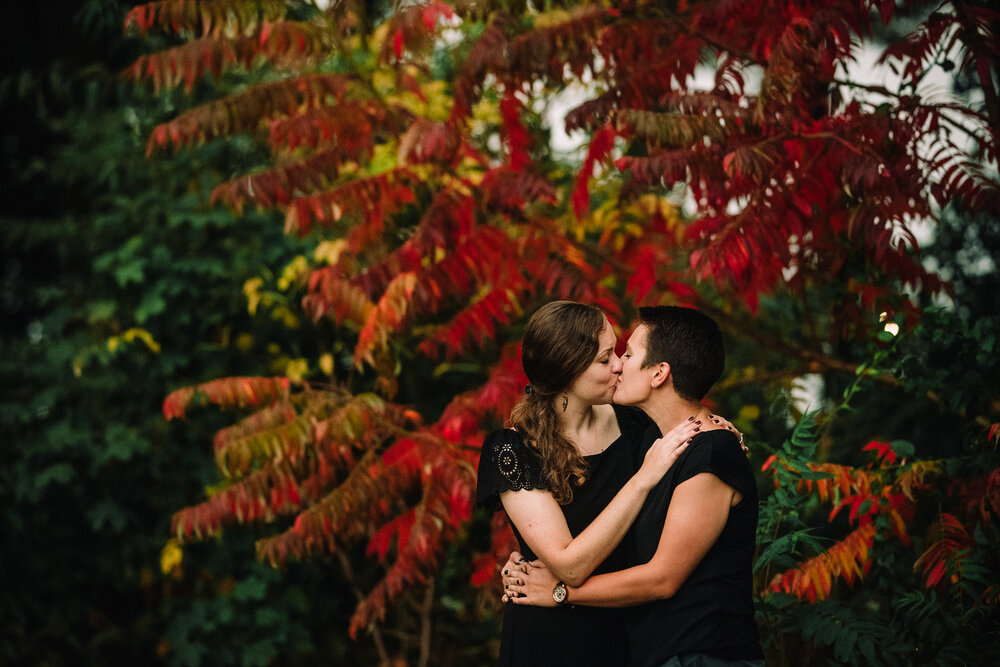 029ninalilyphotography-sarah+rachelengagementsession.jpg