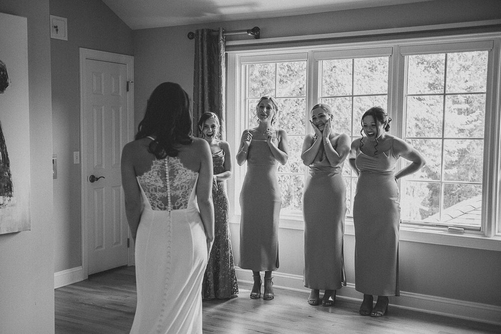 027ninalilyphotography-nina+jaiden_durhamspringsweddingblog.jpg