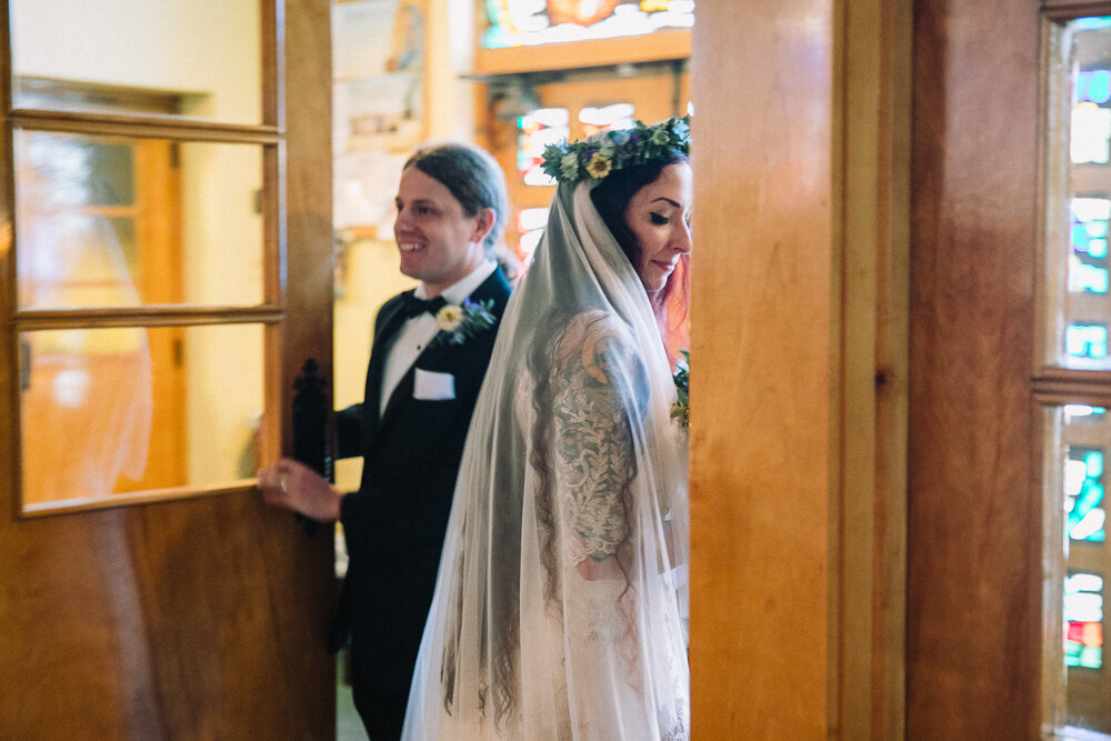 040ninalilyphotography-nora+brian_blackbasshotelmicroweddingblog.jpg