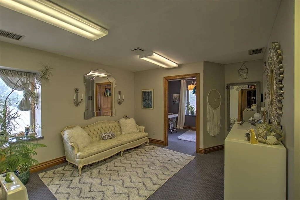 studio lobby 1.JPG