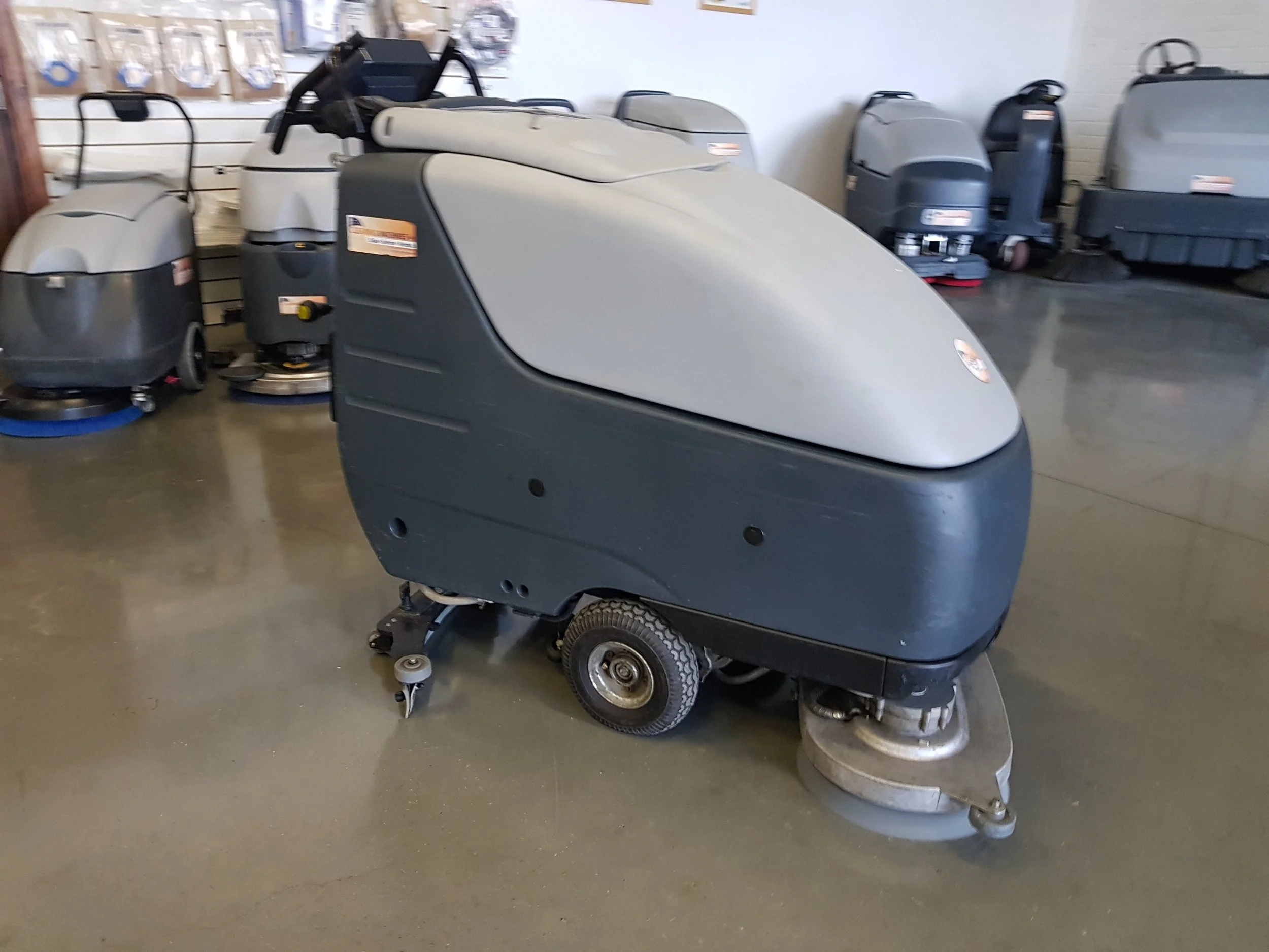 Nilfisk BA600S scrubber dryer