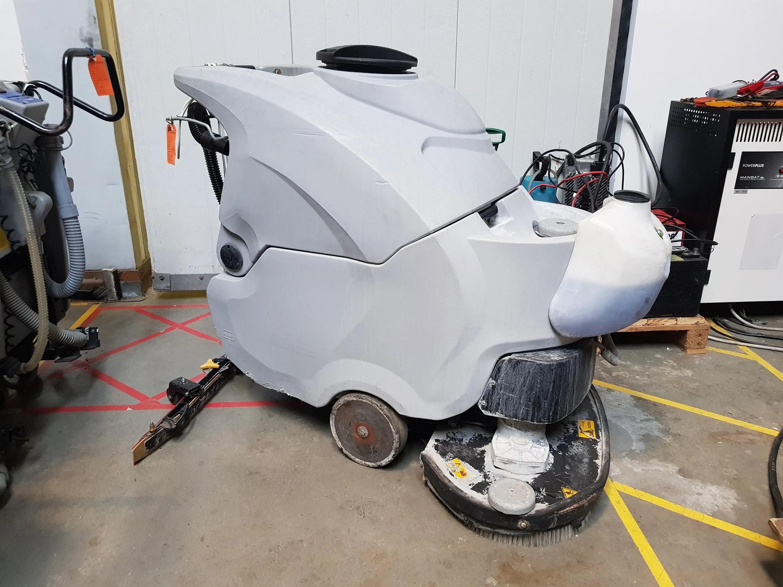IPC Gansow scrubber dryer