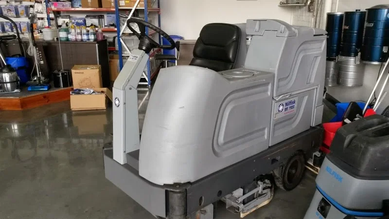 Nilfisk BR1100C Rider scrubber dryer