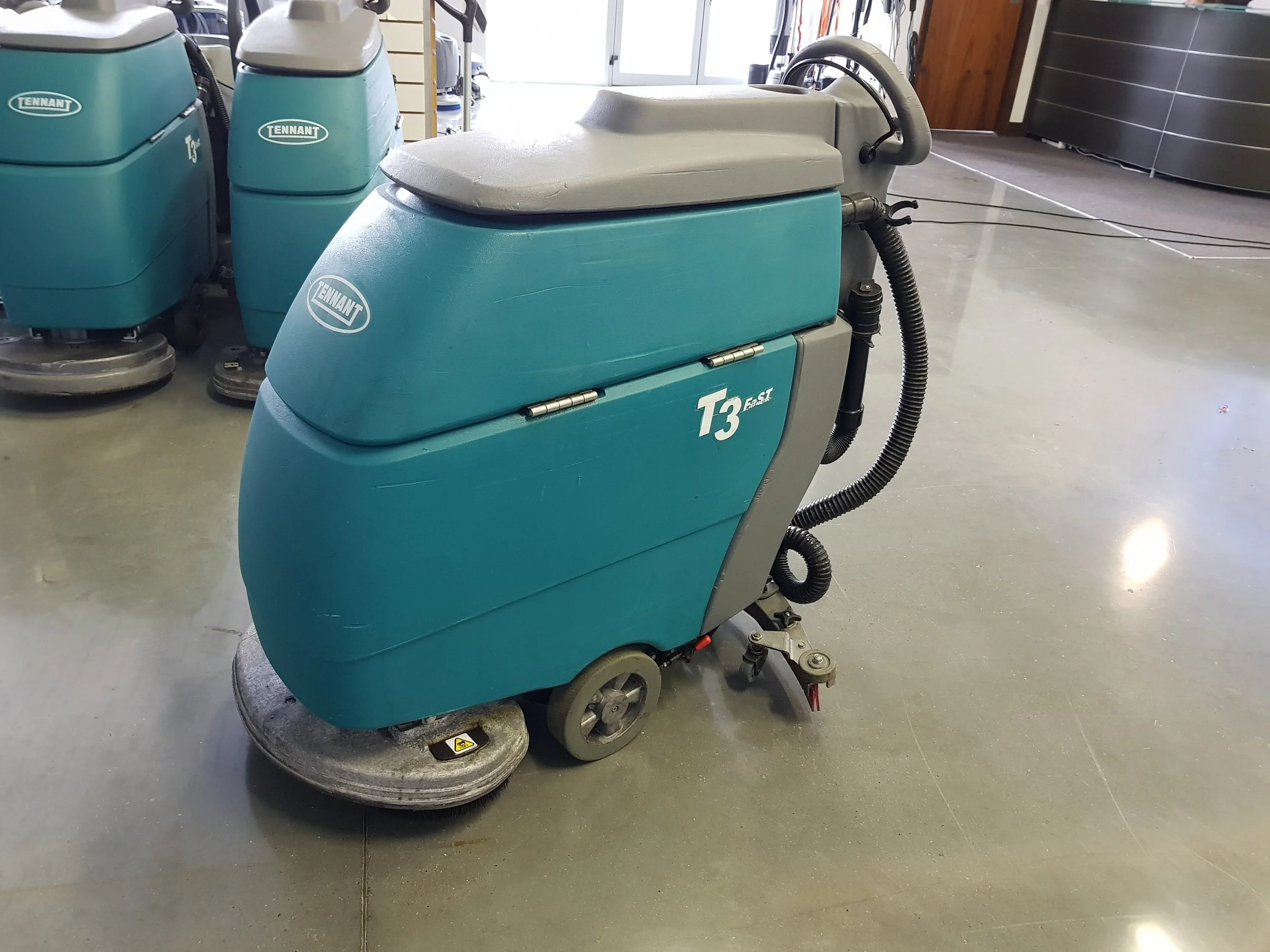 Tennant T3 Scrubber dryer