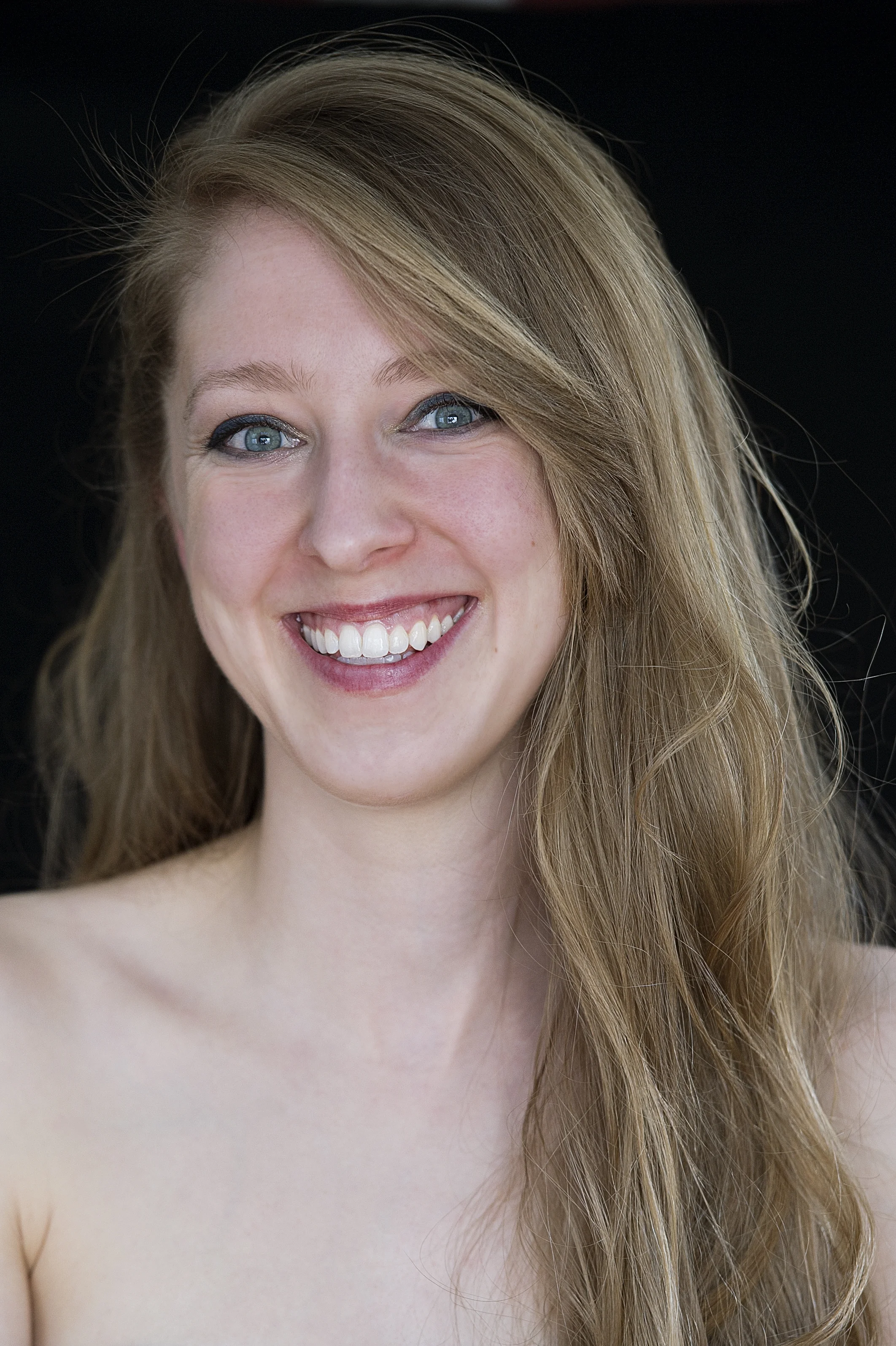 Sarah_Farnsley_Headshot1.jpg
