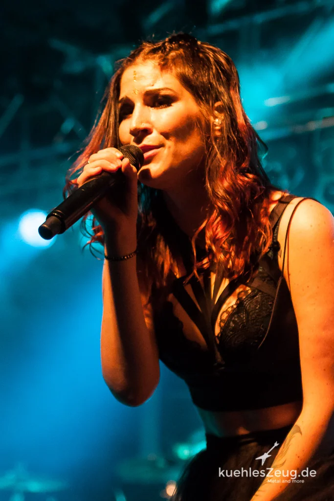 Grazien hoch drei: Delain, Gentle Storm und Amberian Dawn leibhaftig