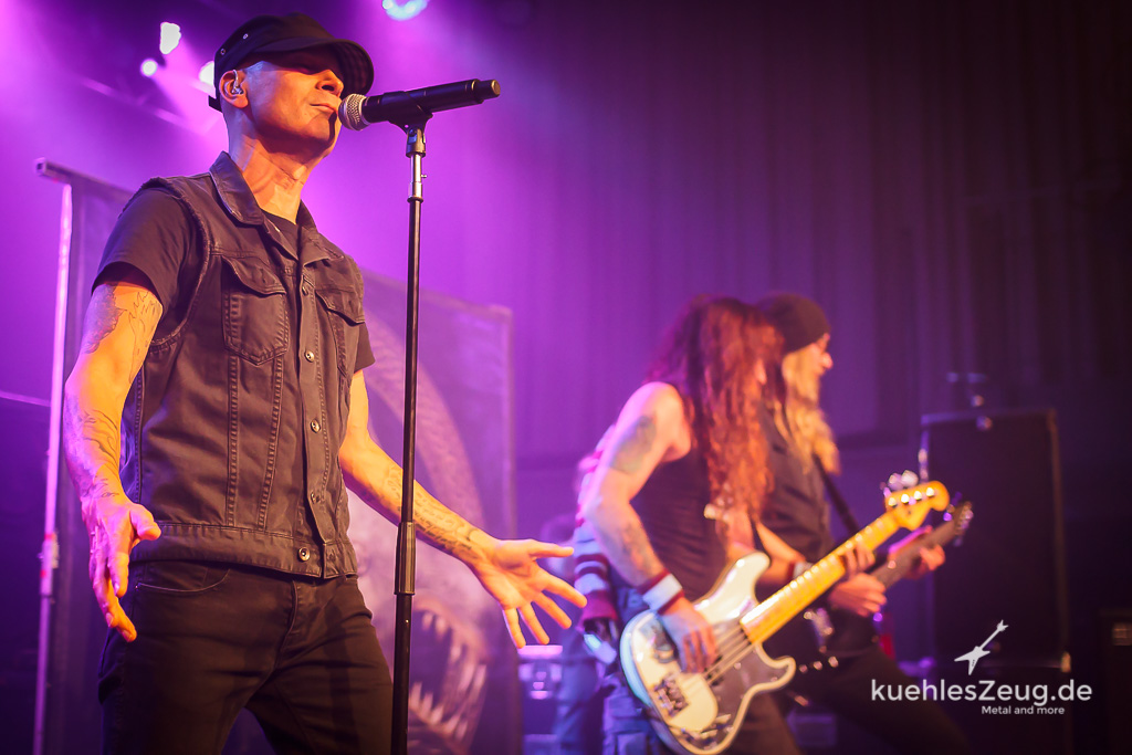 VOODOO SIX - MEHR BILDER