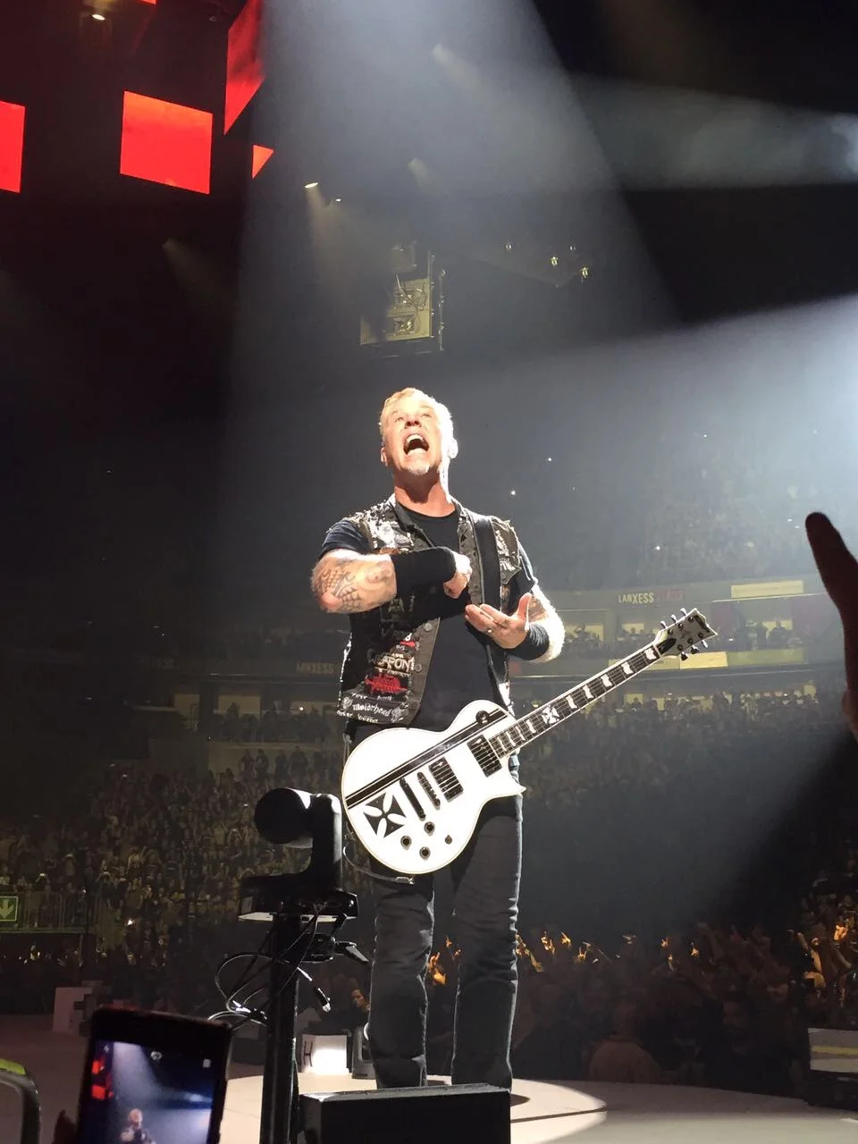 Bei Papa im Proberaum: Metallica verdrahten uns - und zwar hart 