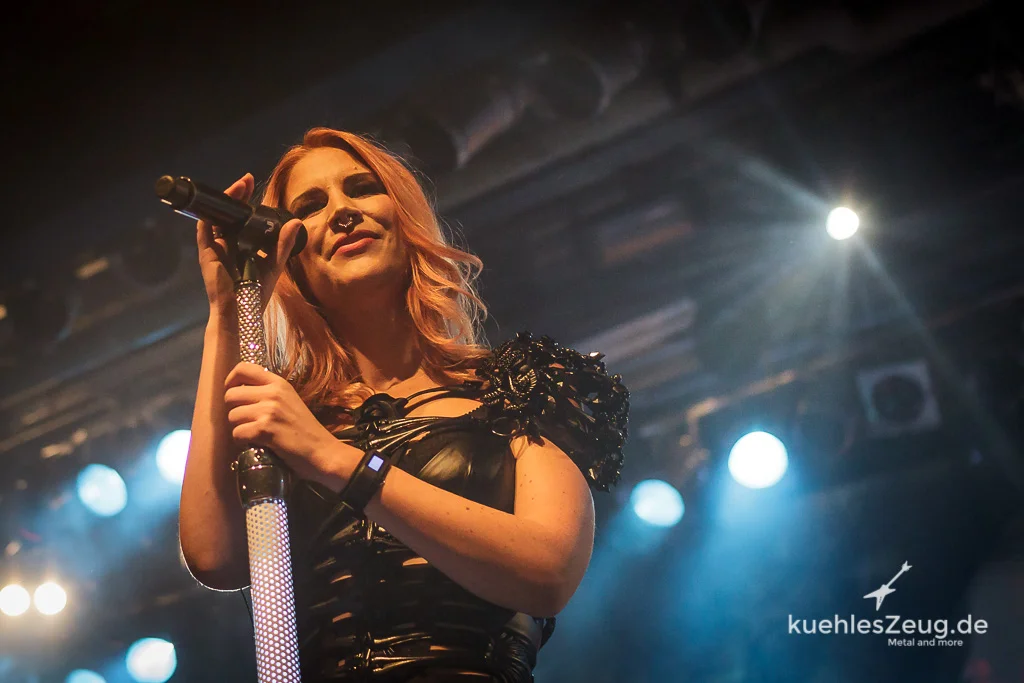 Gar nicht makaber, vielmehr zauberhaft: wir schwingen das Tanzbein mit Delain, Marco Hietala, Serenity und Cellar Darling