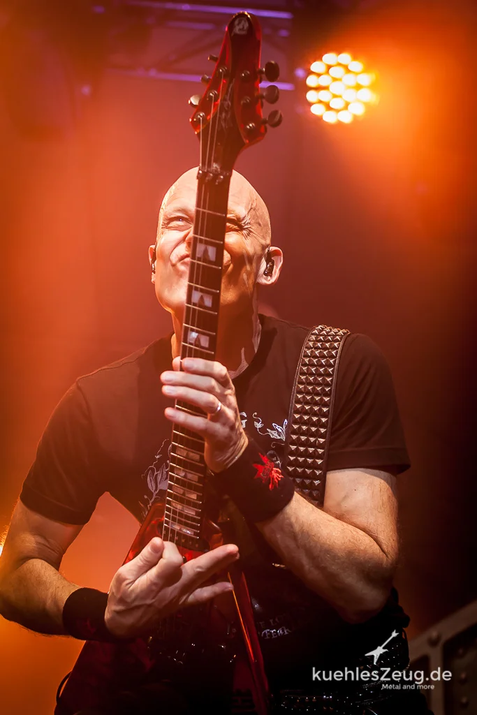 Accept - Mehr Fotos