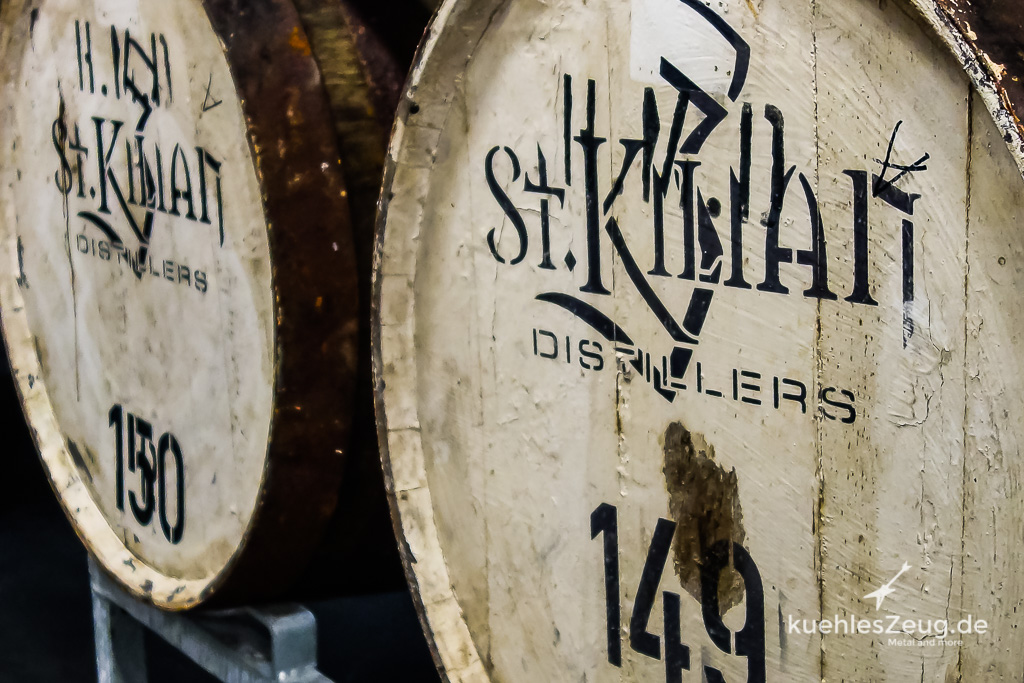 Heilige Geister, weiße Hunde und Vorfreude: wir besuchen die St. Kilian Distillers