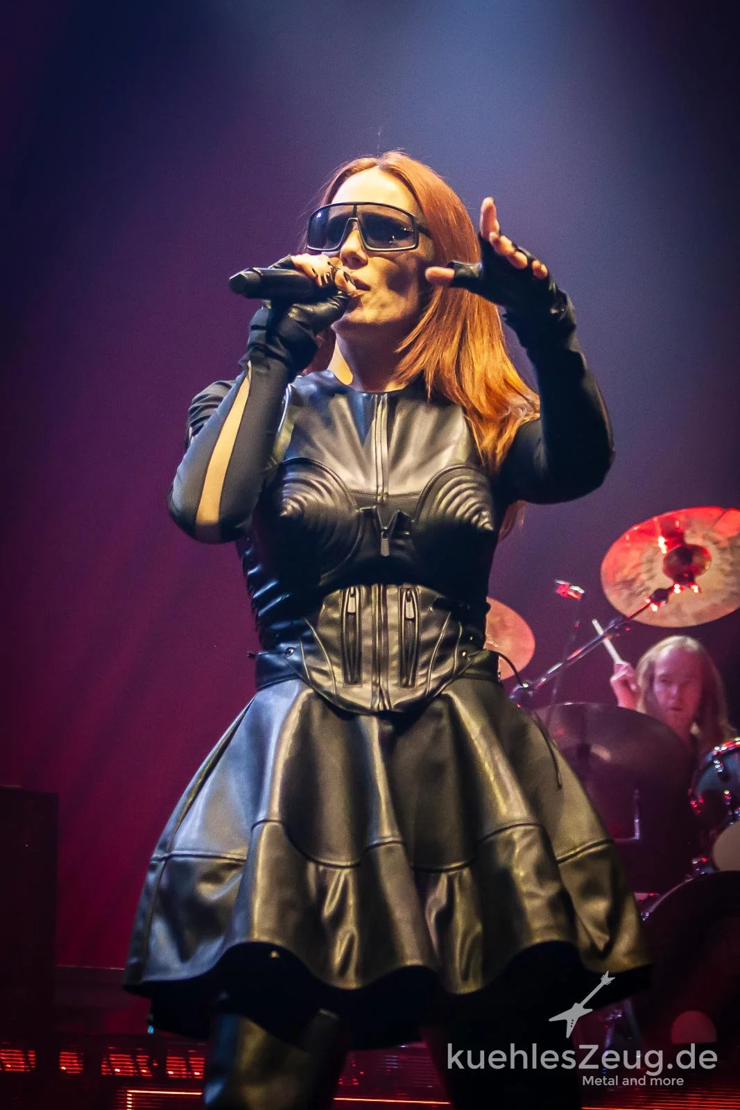 Eine Torte für Simone: wir feiern Geburtstag mit Epica, Amaranthe und Charlotte Wessels