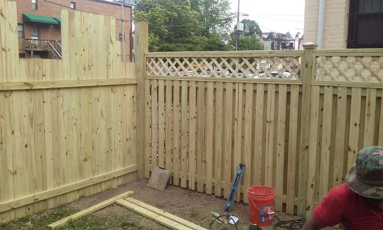 new fence2.JPG
