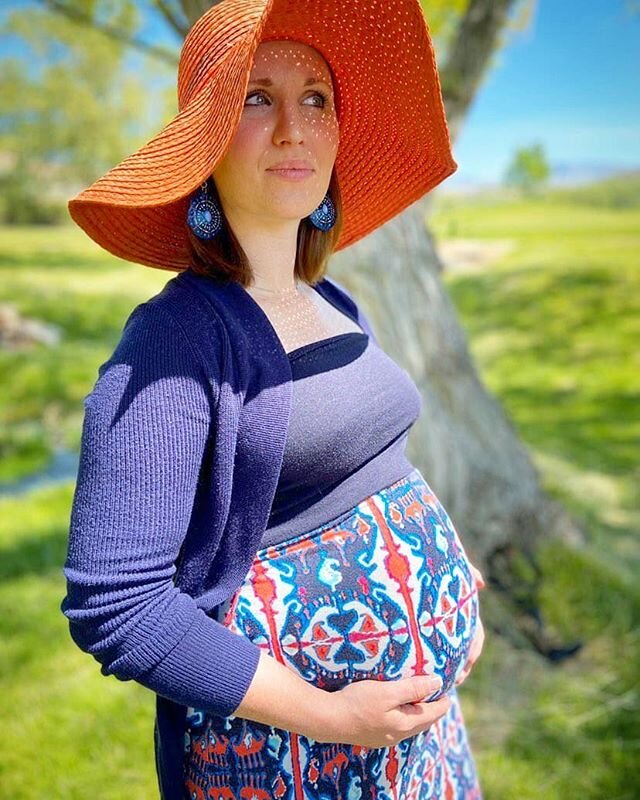 This gorgeous mama-to-be absolutely slayyyys her Gussied Up earrings 🙌 Happy Mother's Day to all you mamas out there. It might be a day late, but c'mon, every day should be Mother's Day 🌟#GetGussiedUp #mamalove 🤰@parryfineart