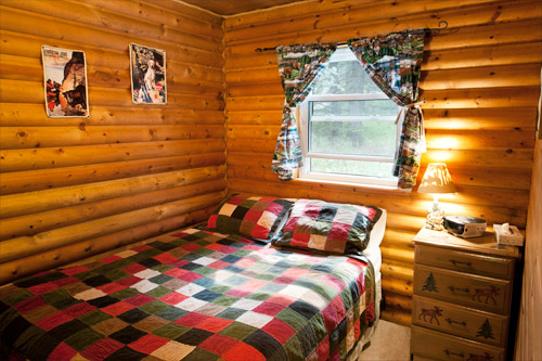 Cabin5-Bedroom1.jpg