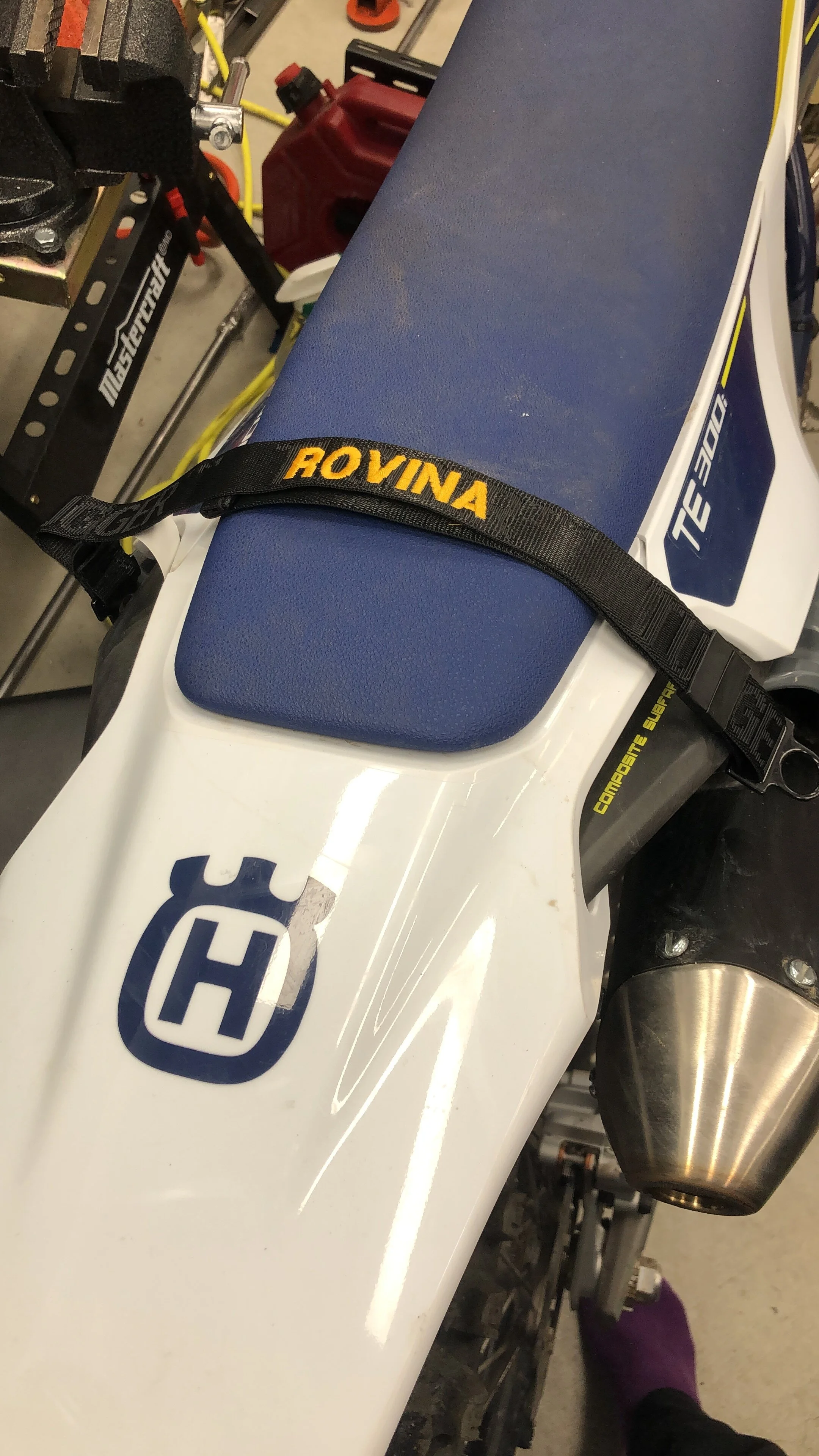 Enduro Tugger Strap — ROVINA MOTORSPORT
