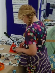 Daisy Badgemaking Bromyard Gala 2105.jpg