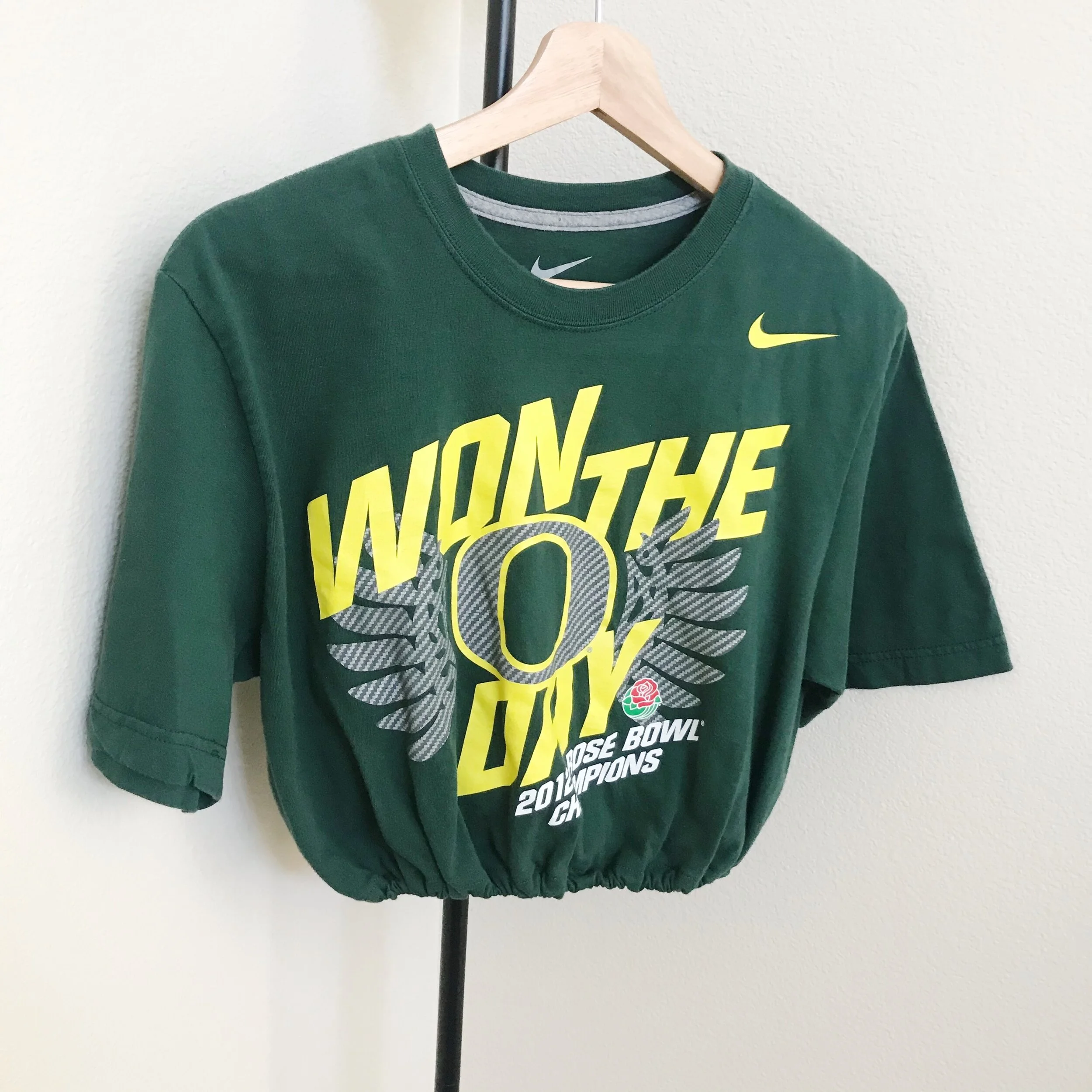 nike drawstring crop top