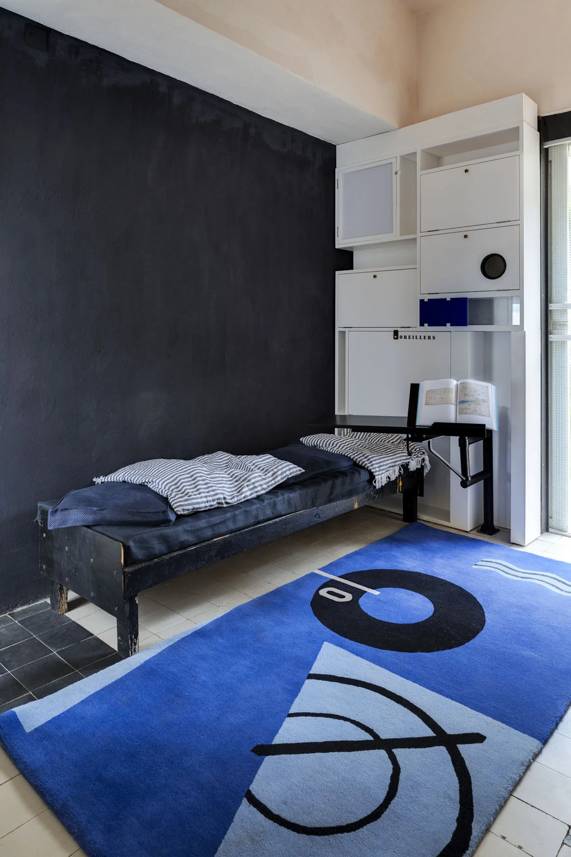 Una de las habitaciones de la Villa E.1027