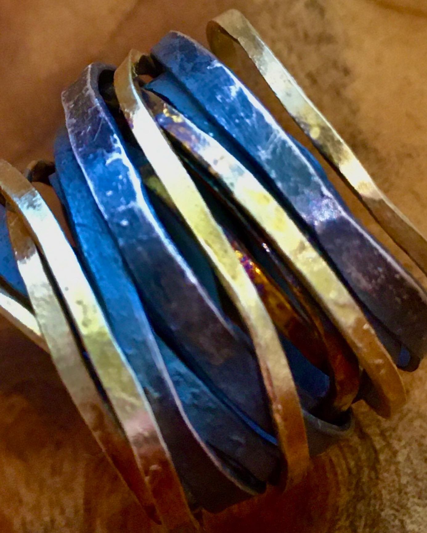 WILDLY REFINED✨gold &amp; black wrap ring.. hammered, organic, comfortable, and handmade with recycled metals&hellip;raw and real.  be you&hellip;#handmade, #integrity, #organic, #recycledmetal, #wildlyrefined, #gold, #daretobeyou