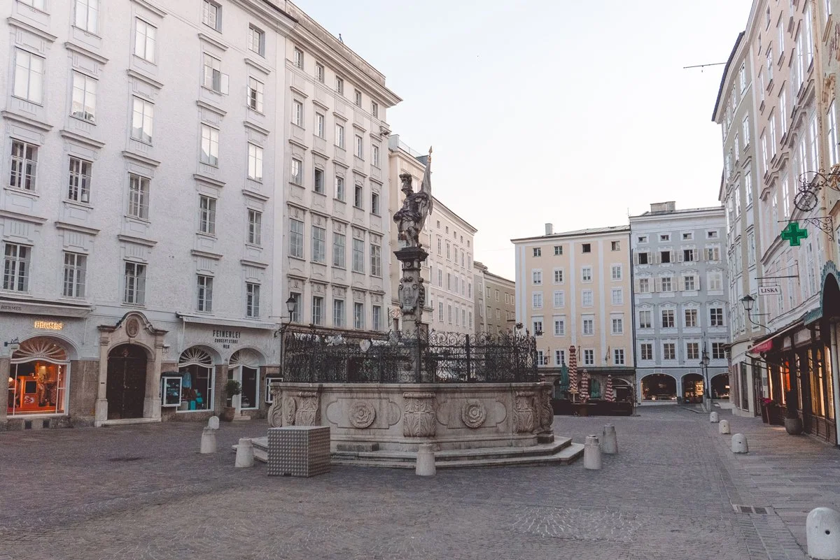 Photo-guide-for-Salzburg-Old-Town-in-summer