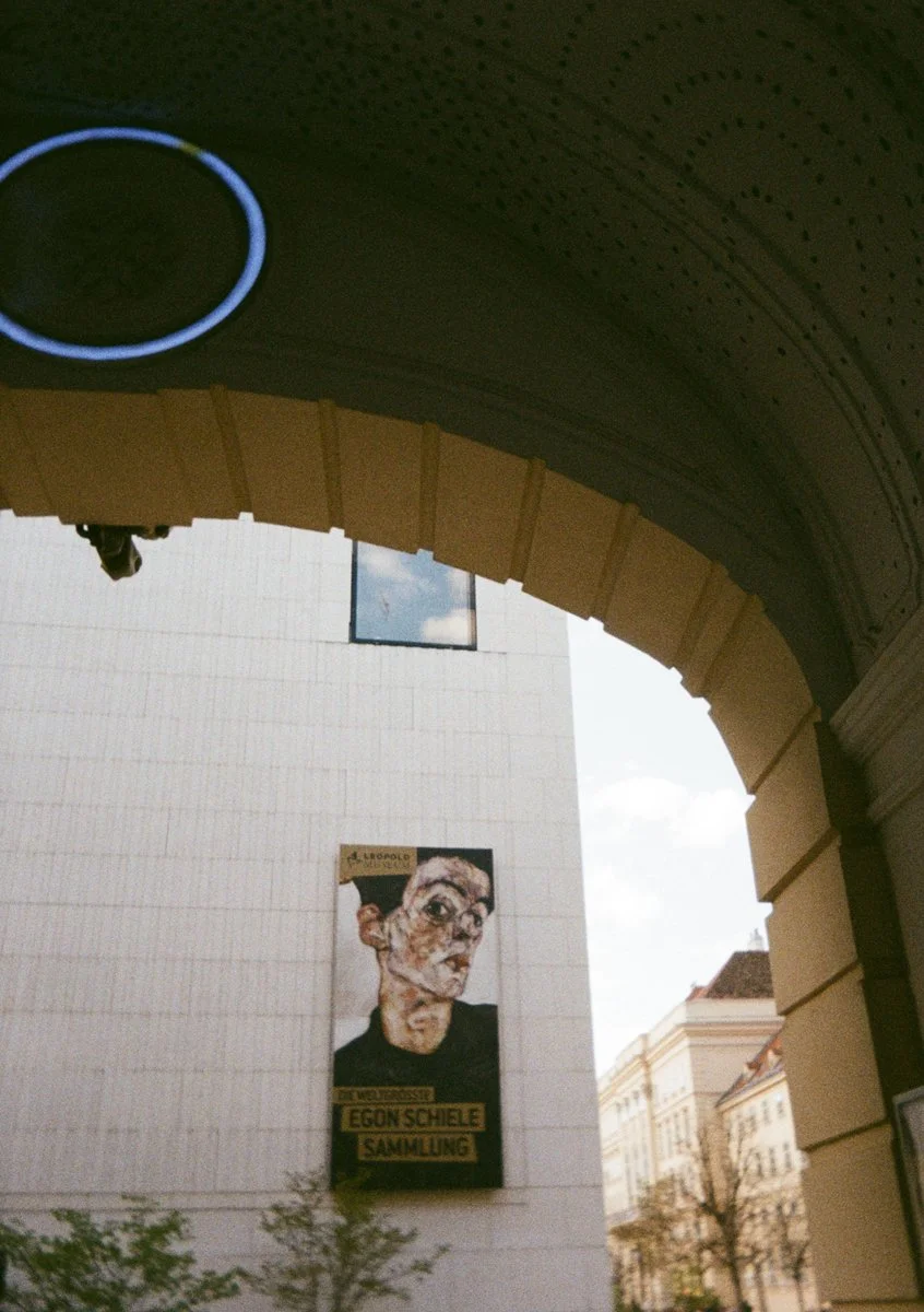 Half-frame-camera_analogue-Kodak-Ektar-H35.