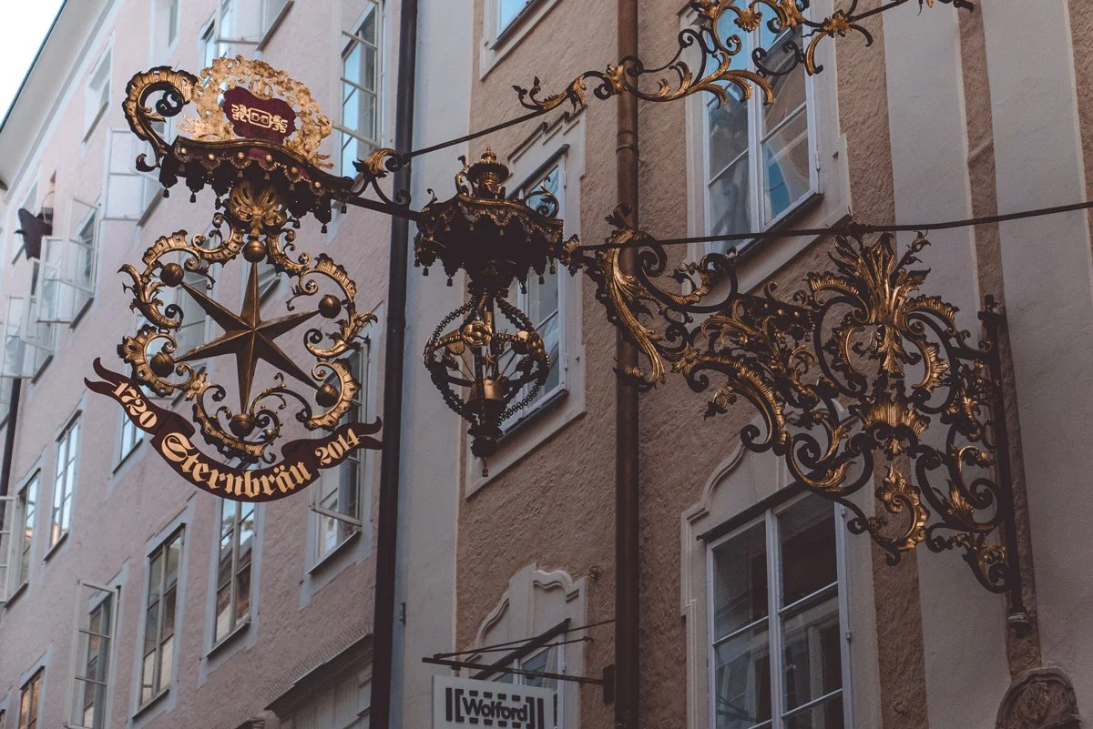 Getreidegasse-in-Salzburg-and-other-famous-places-worth-visiting-in-the-old-town.