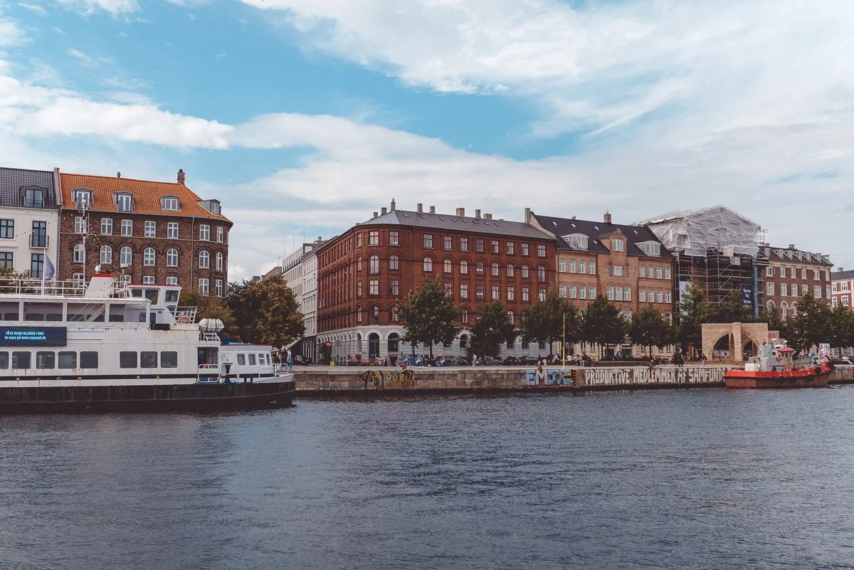 Things-to-do-in-Copenhagen-alone_boat-tour.