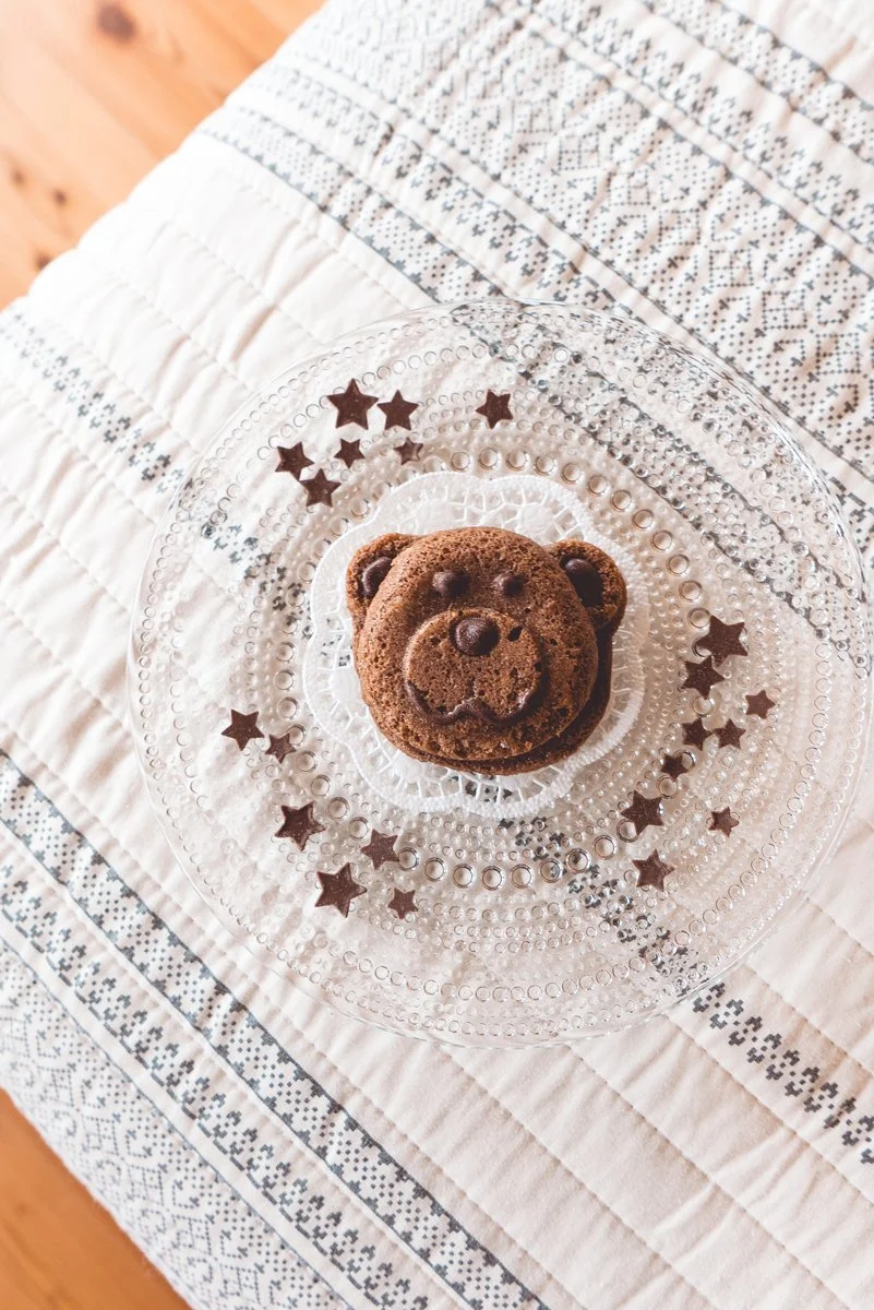 Cute-bear-dessert-in-the-Alps