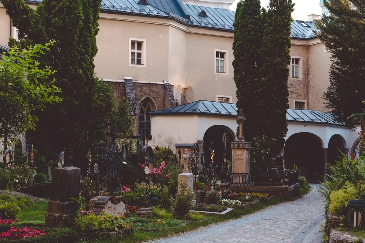 Salzburg-cemetery-known-from-Sound-of-Music_St.-Peter's-Abbey---Old-Town