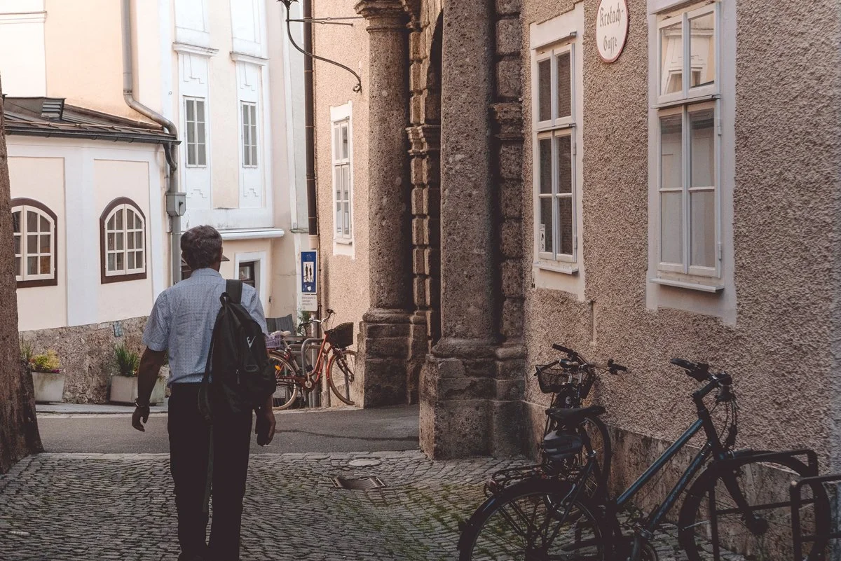 Walking-through-Salzburg-in-Summer