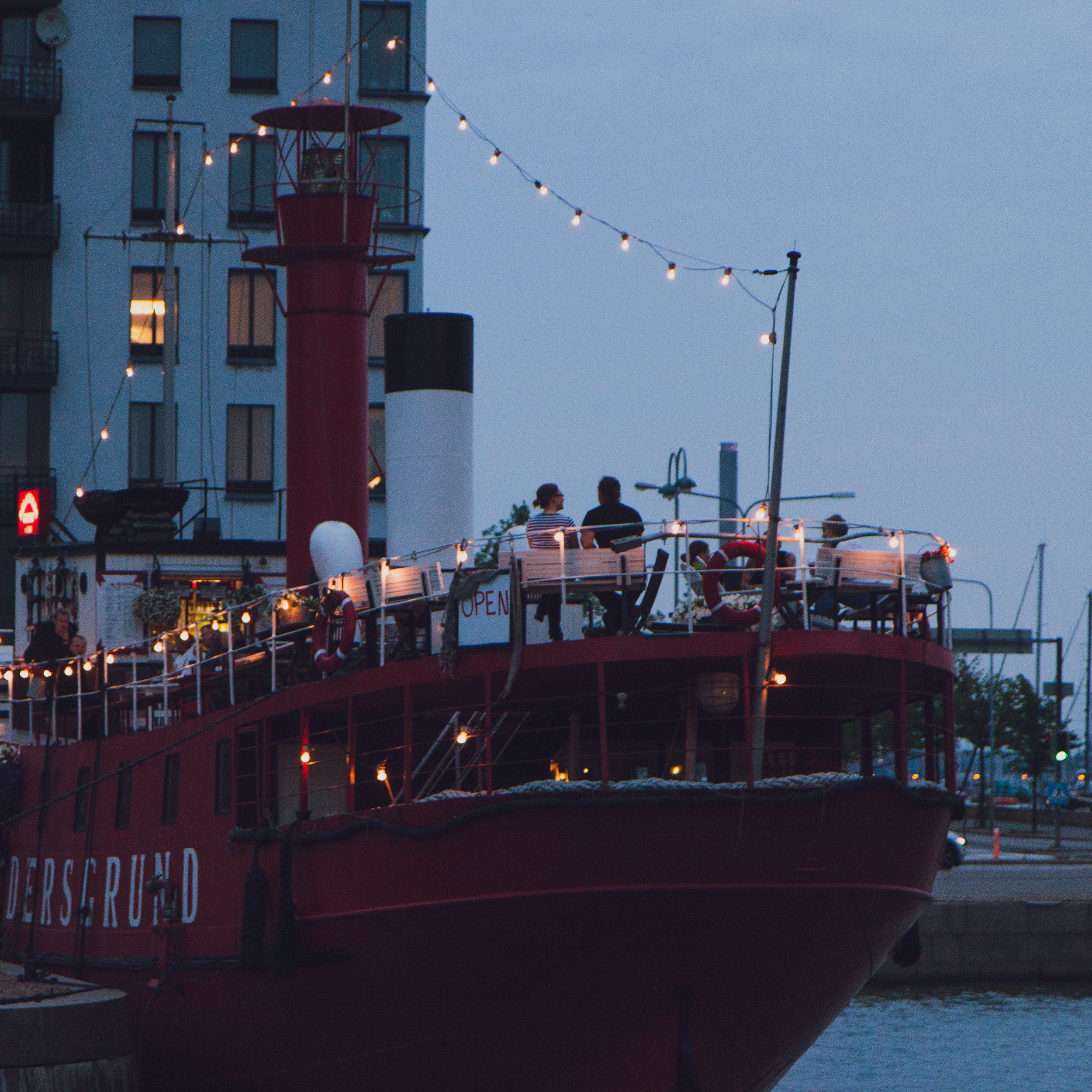 Finland Blog | Bergermargaret | Helsinki romantic boat date