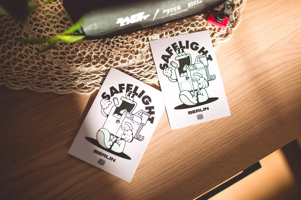 Safelight-Berlin-stickers_analogue-shop-Germany