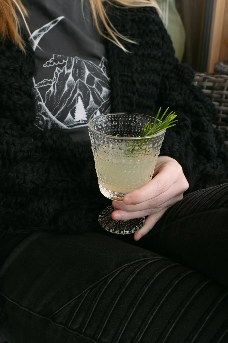 Drinks-at-Hiasl-Zirbenhütte