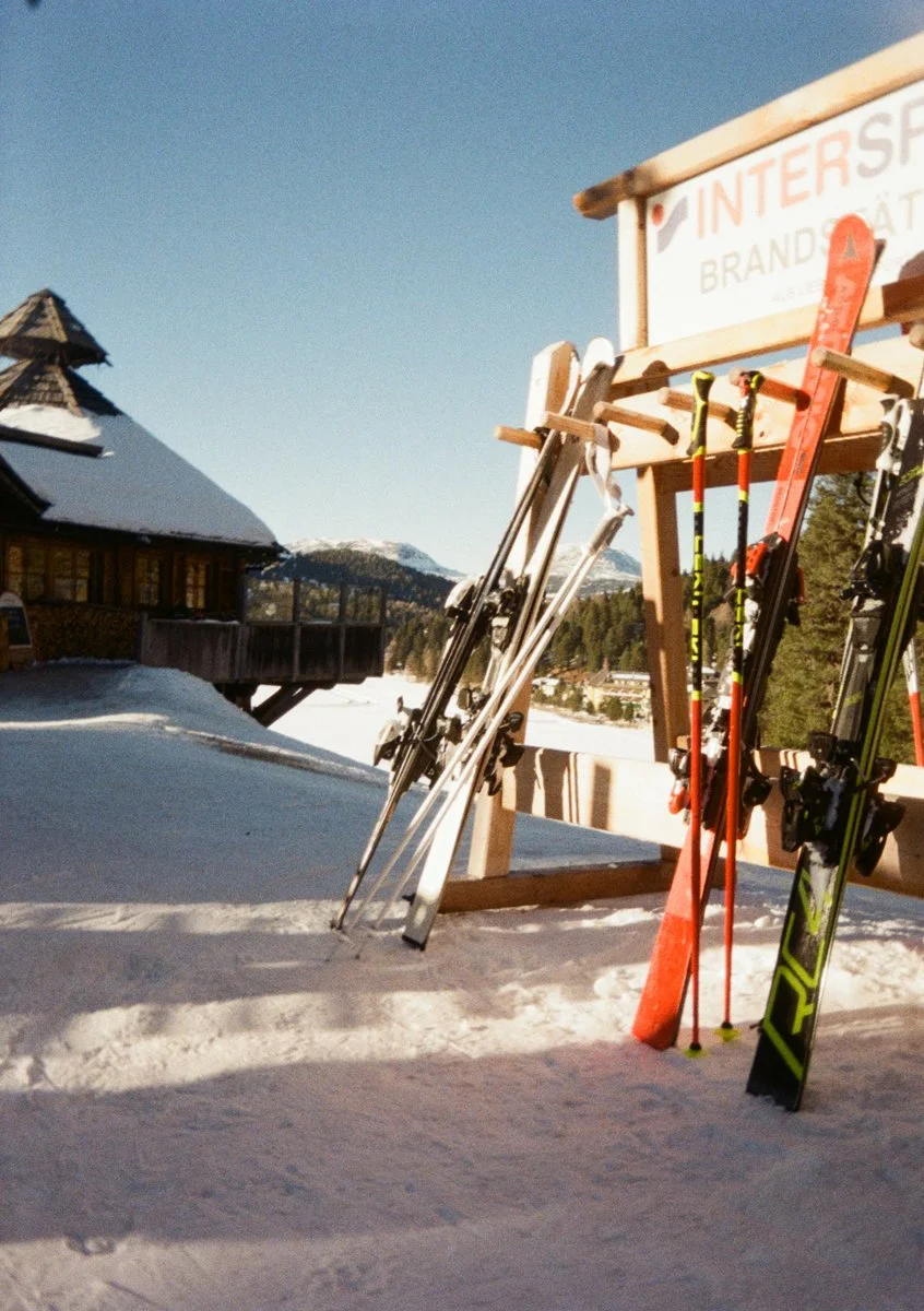 Winter-shots-with-the-half-frame-Kodak-Ektar-H35