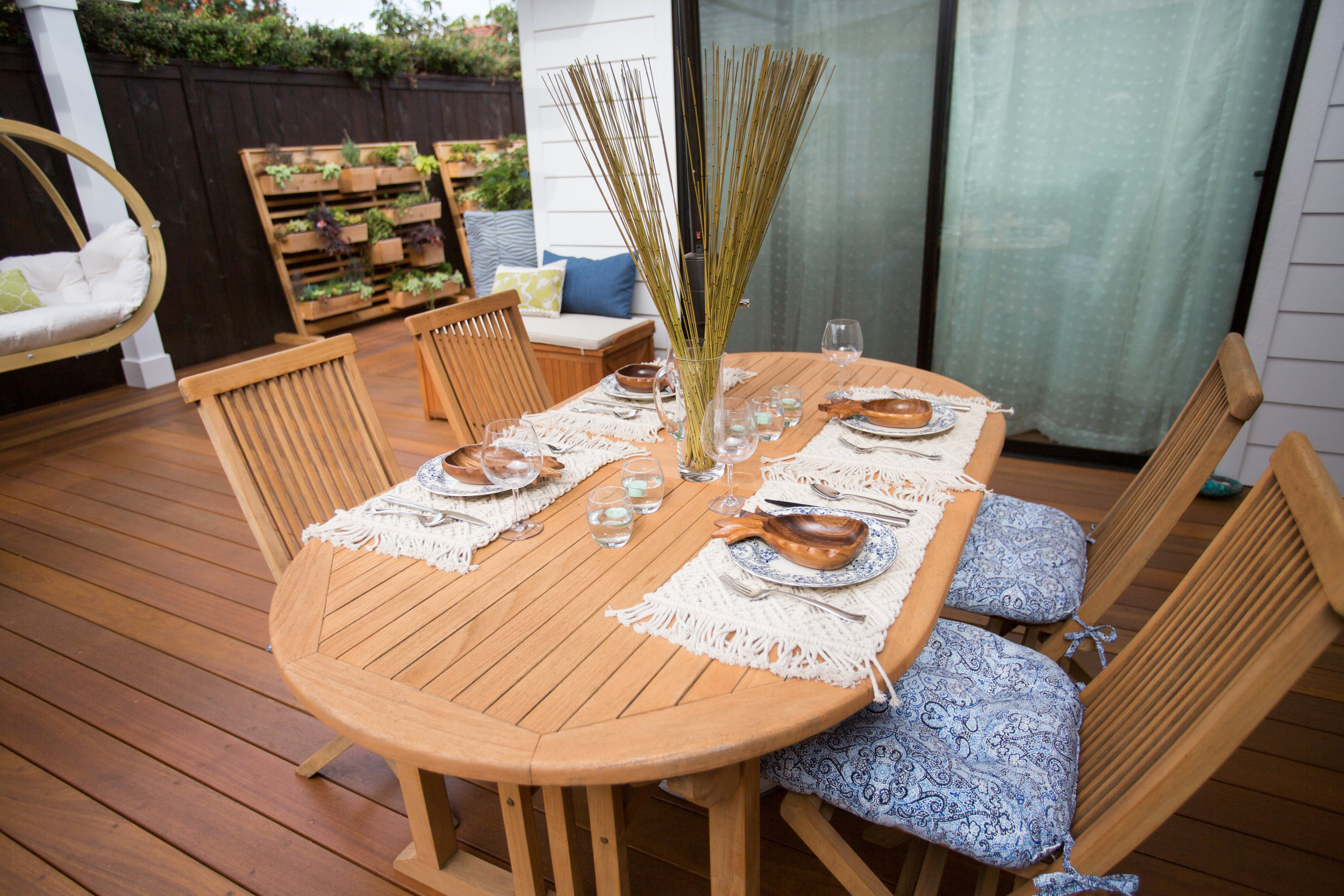 DAWN STONE-OUTDOOR-0015.jpg