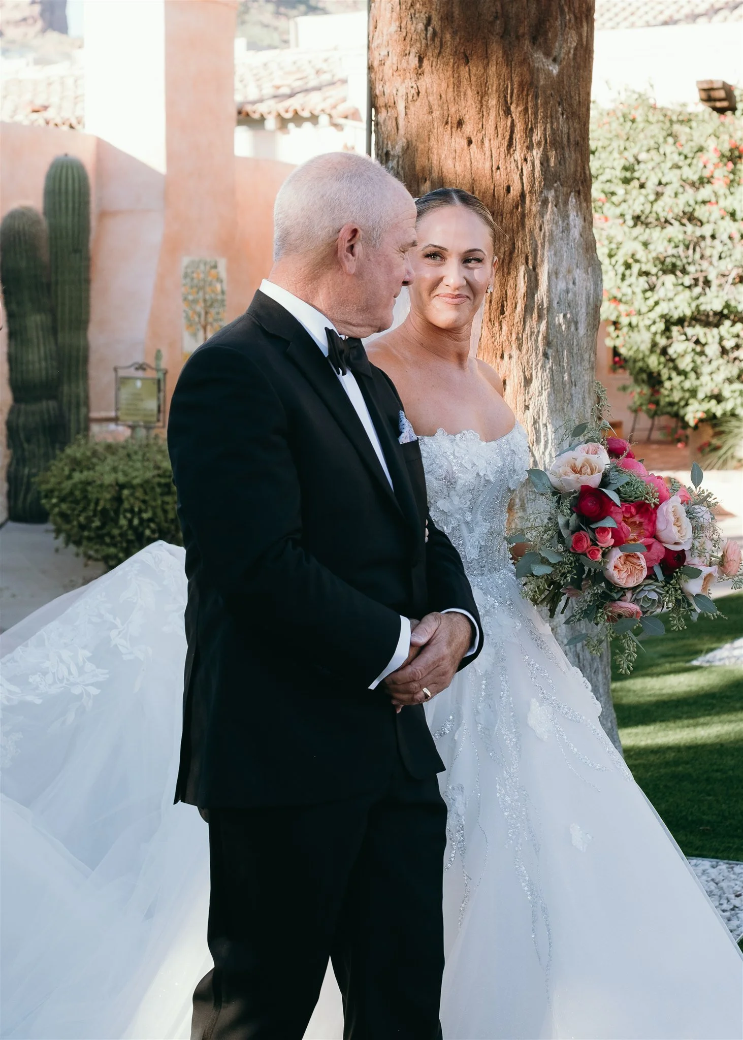 Fall-Royal-Palms-Resort-Scottsdale-Wedding-Photos-wedding-planner.jpg
