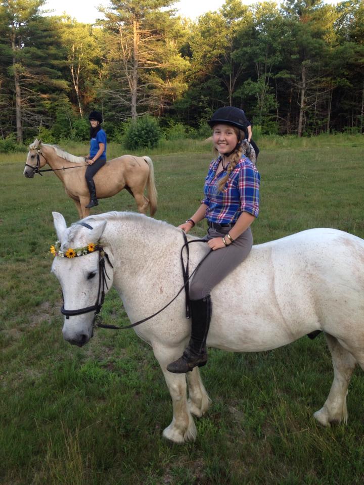 Sam on McGreggor bareback.jpg