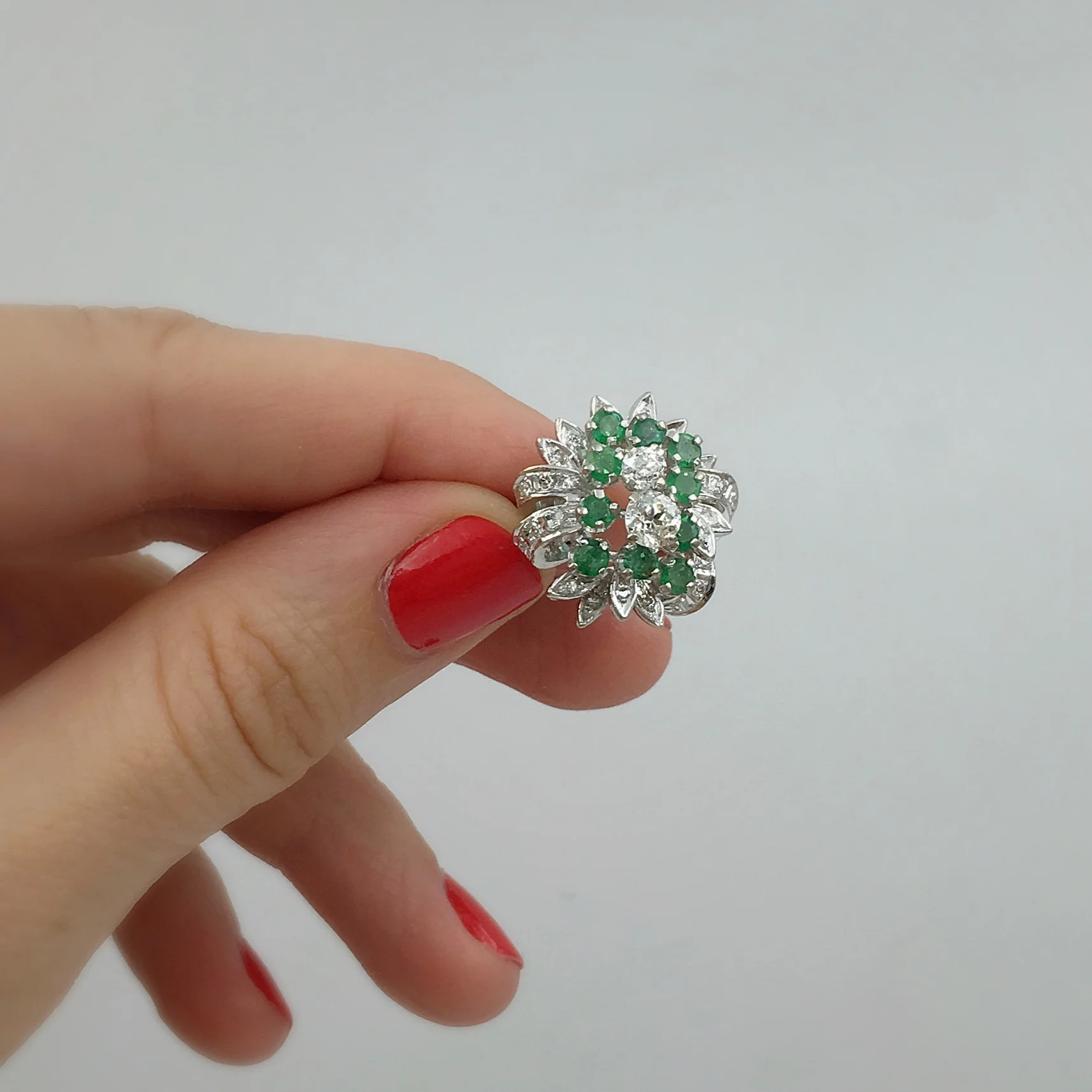 mid century emerald cocktail ring, vintage diamond cocktail ring, reverie vintage, antique jewelry nyc