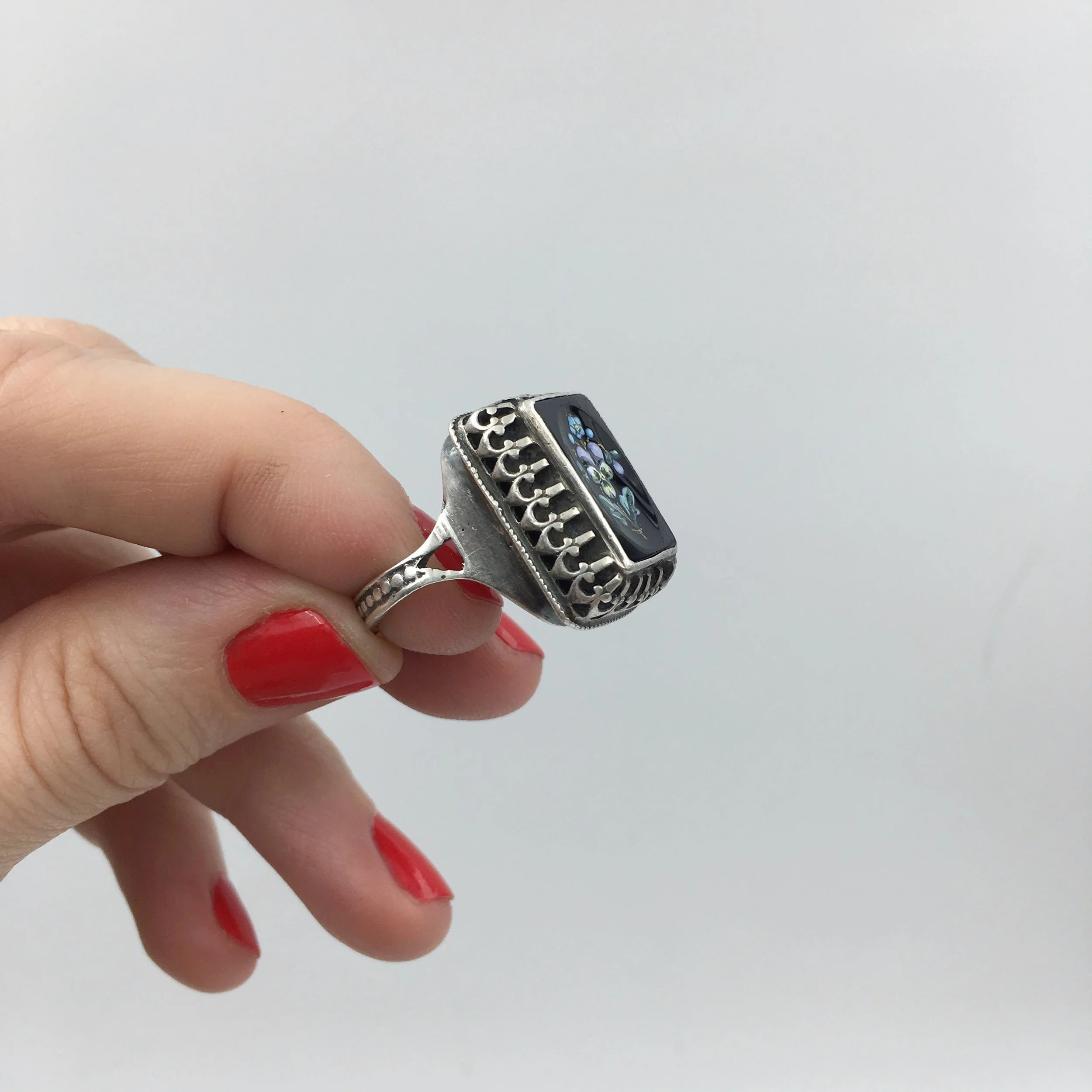 Victorian pansy ring Reverie antique jewelry NYC