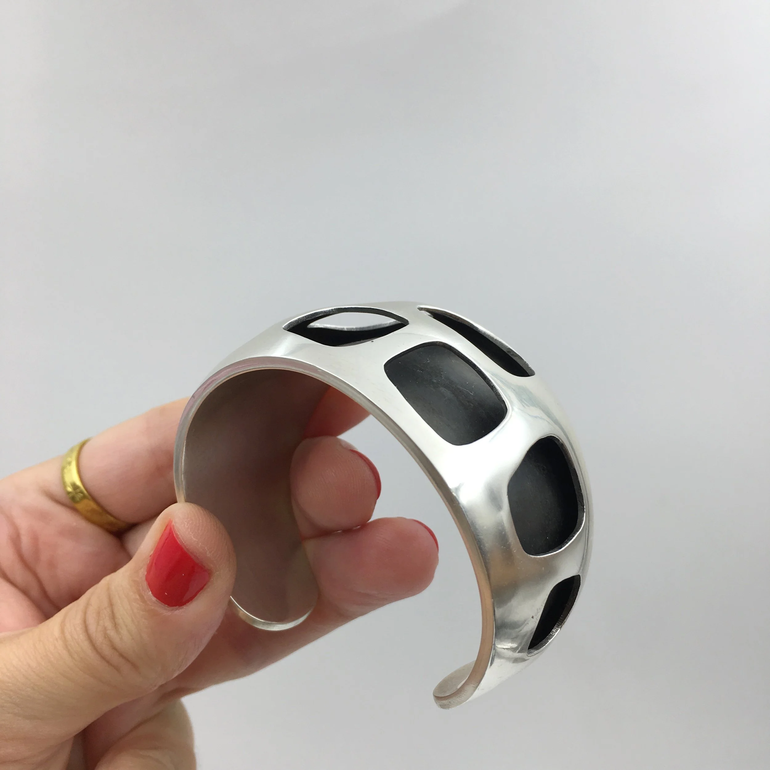 modernist sterling shadow box cuff Reverie vintage jewelry NYC