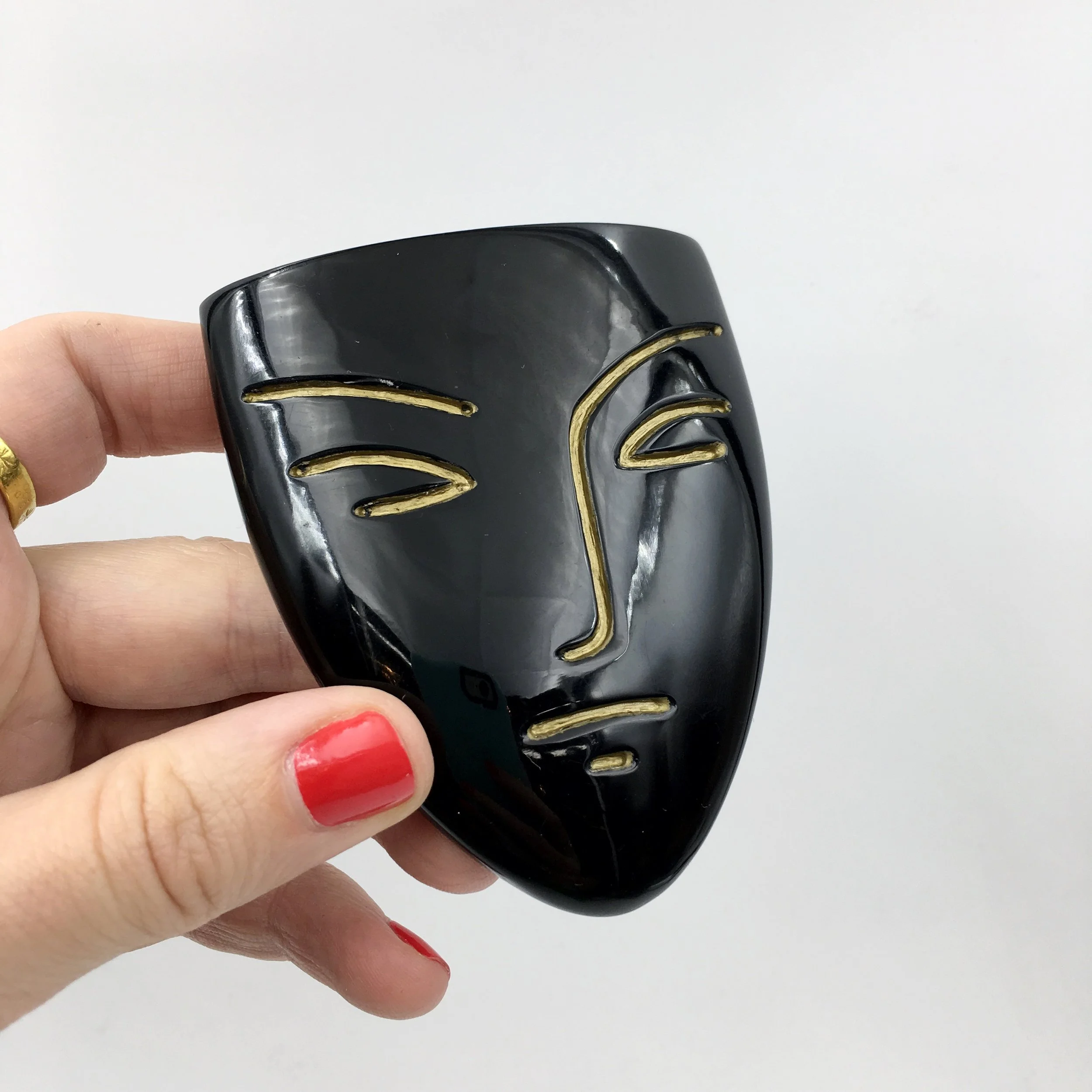 Art Deco bakelite Reverie vintage jewelry NYC