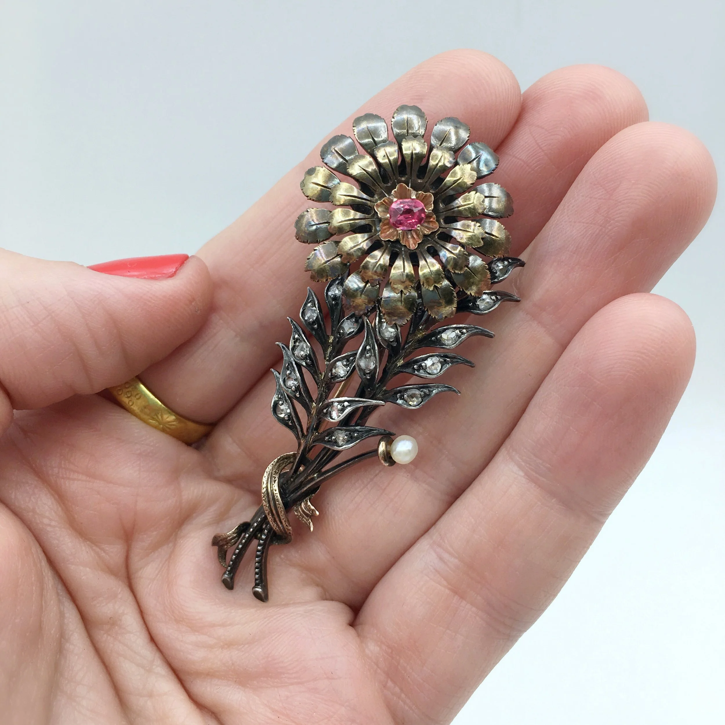 Victorian en tremblant trembler brooch Reverie vintage jewelry nyc